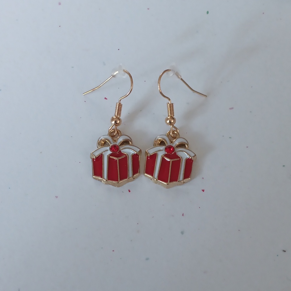 Christmas Present 🎁 Earrings